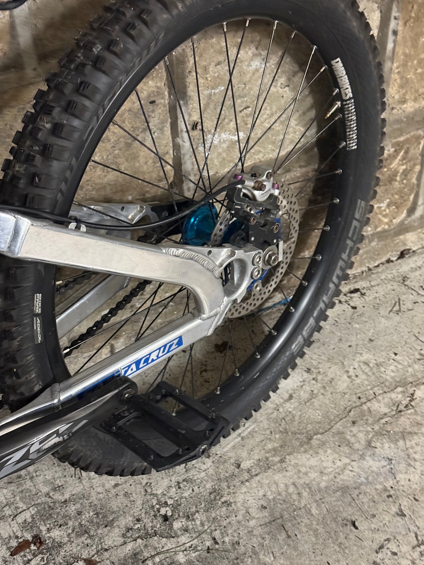 Custom Santa Cruz Dirt Jump Bike 26' (RRP £2500)