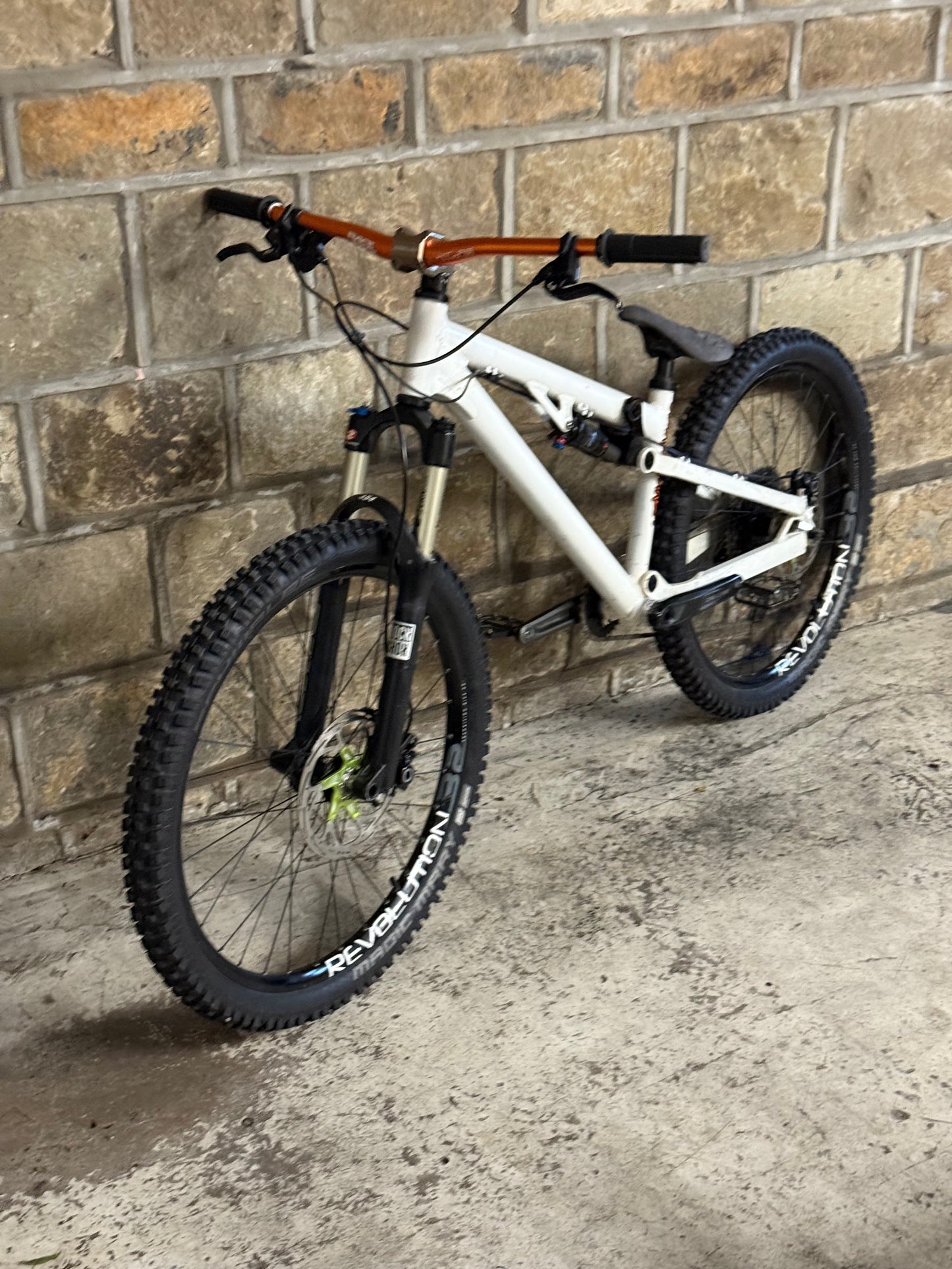 Transition Custom Slopestyle Dirt Jump Bike 26”