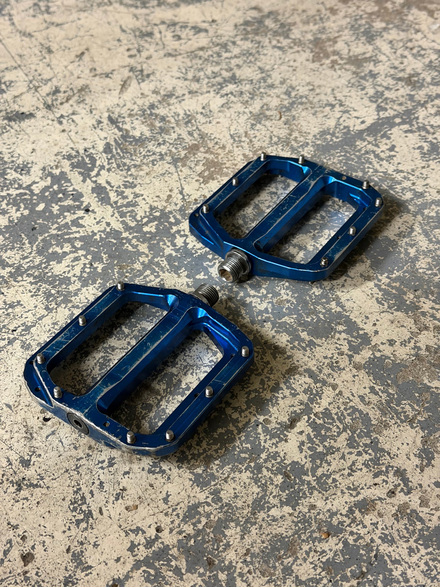 Burgtec Penthouse Pedals Blue RRP £140