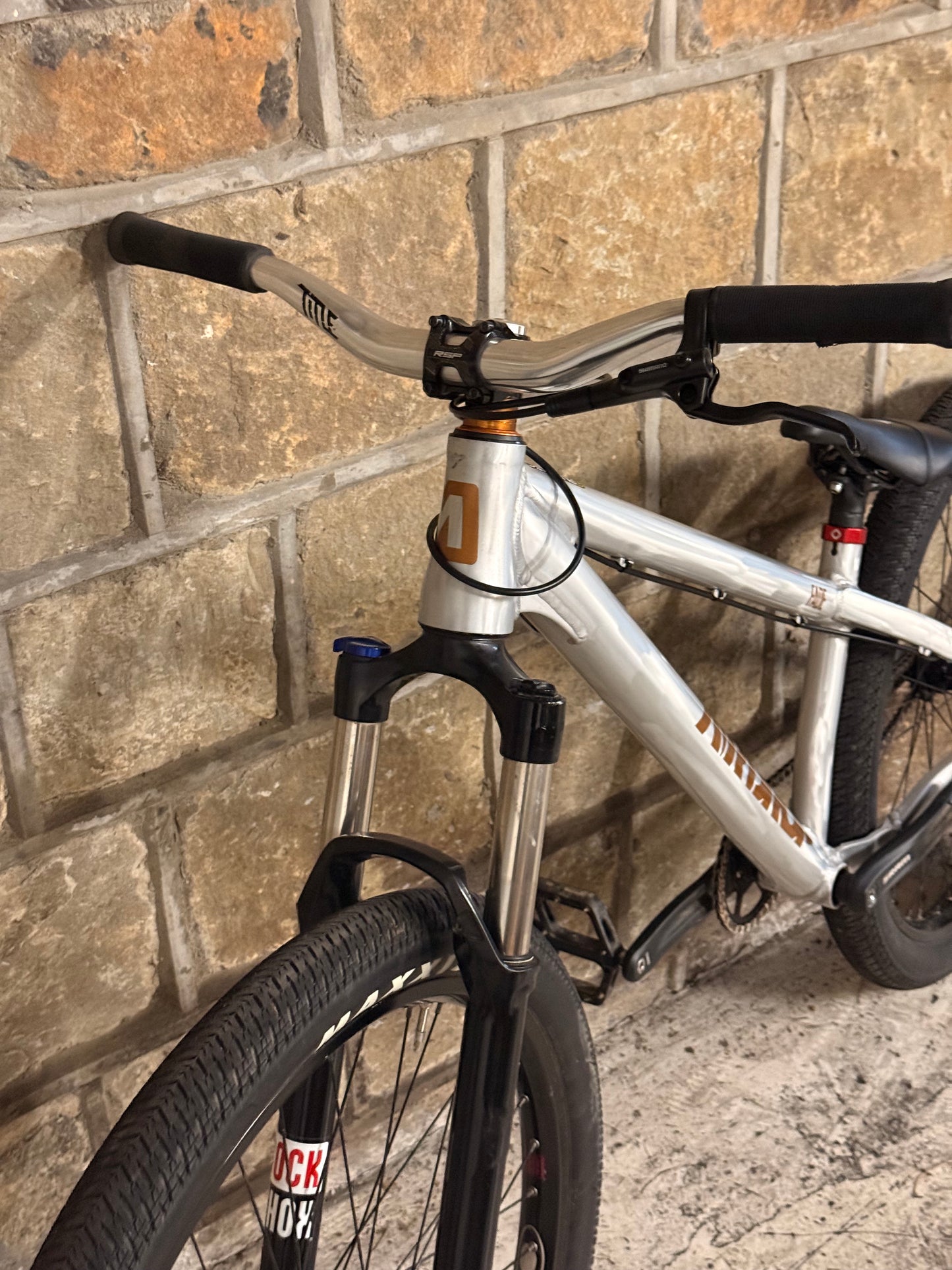 Custom Airdrop Fade Dirt Jump Bike 26”