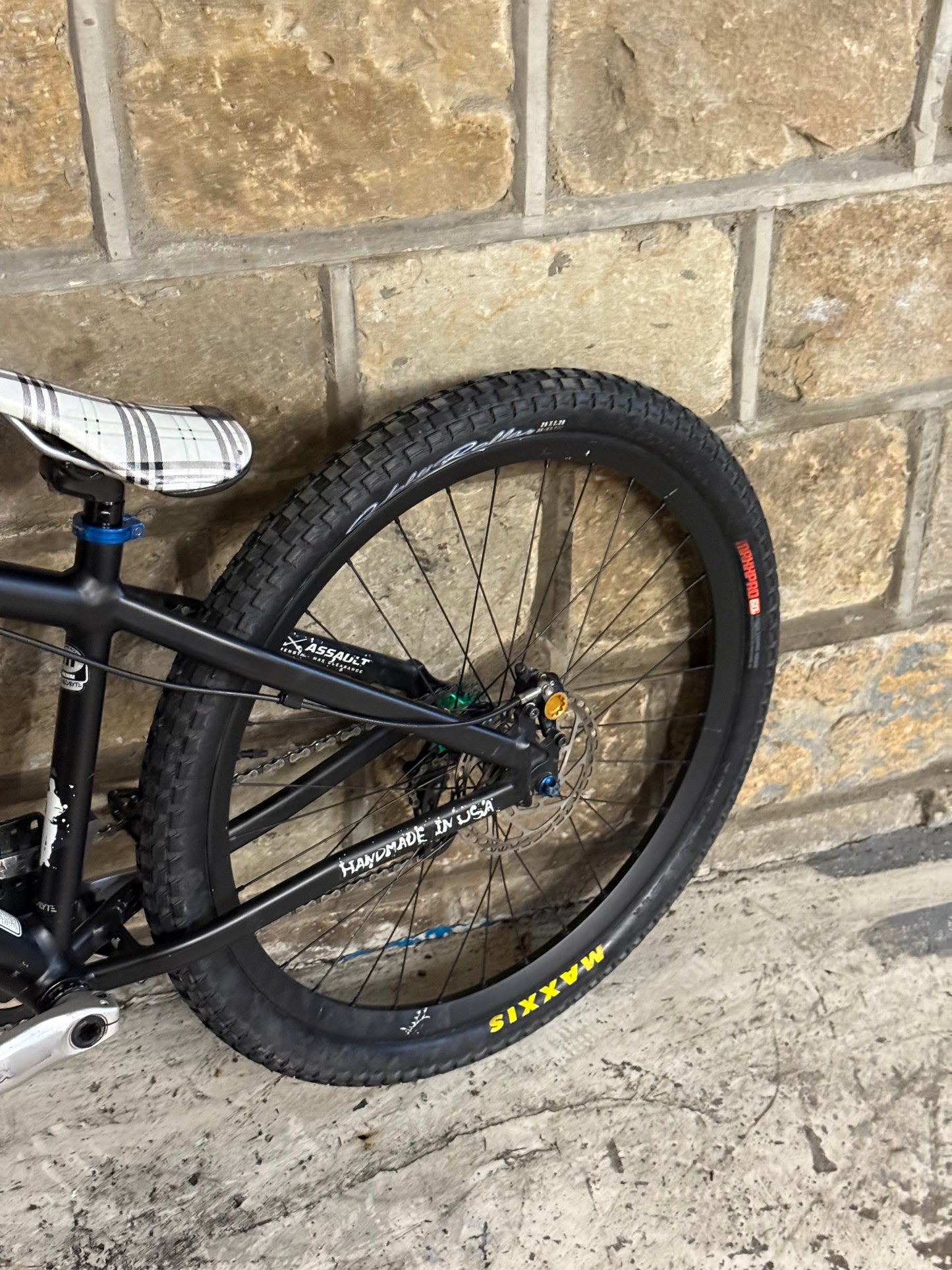 Custom Cannondale Dirt Jump Bike 26”