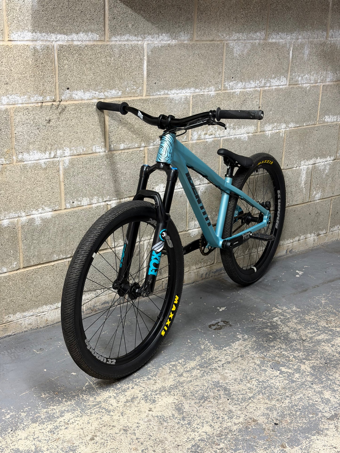 Custom Identiti Dirt Jump Bike 26”
