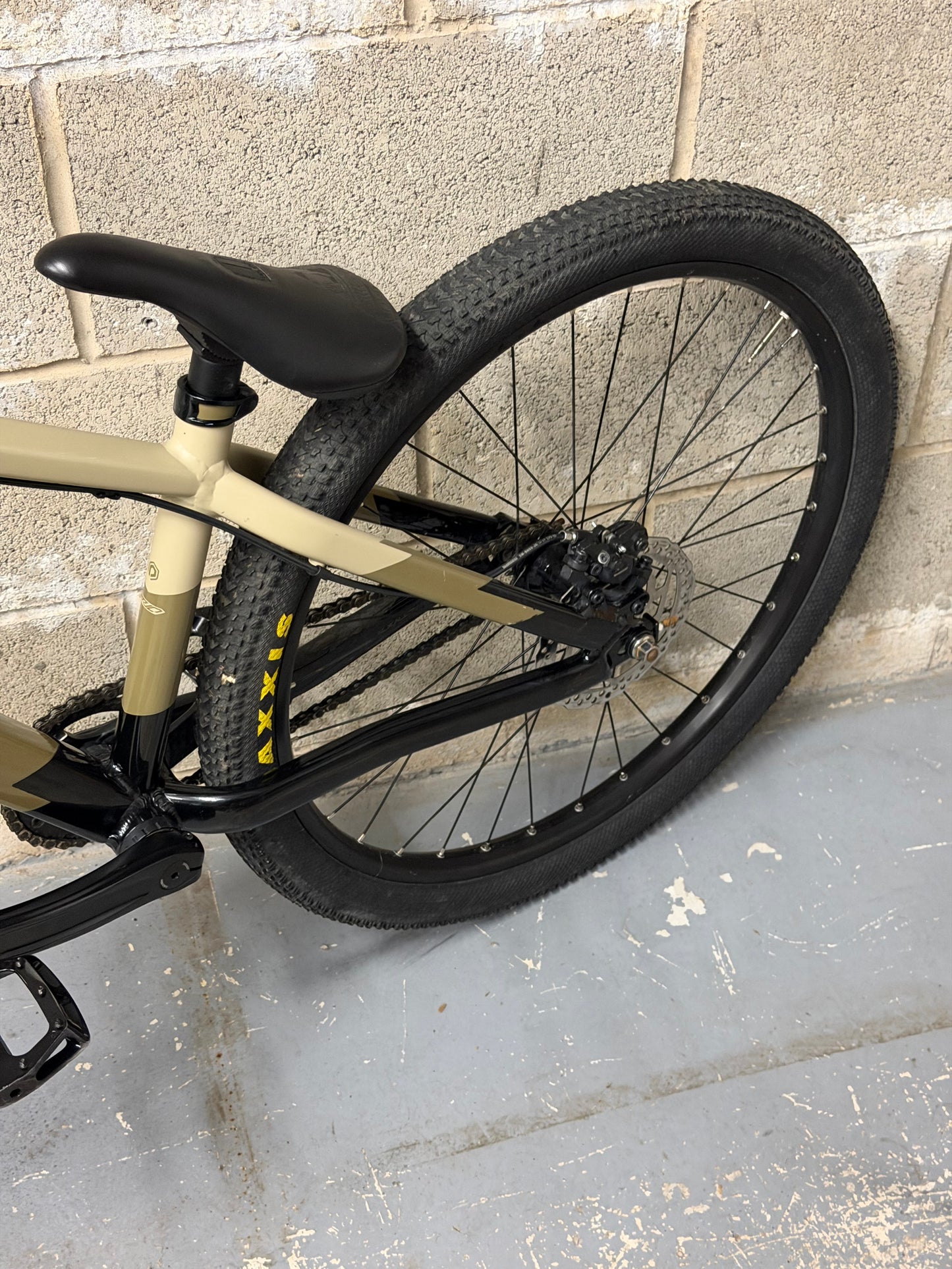 Custom Polygon Trid Dirt Jump Bike 26”