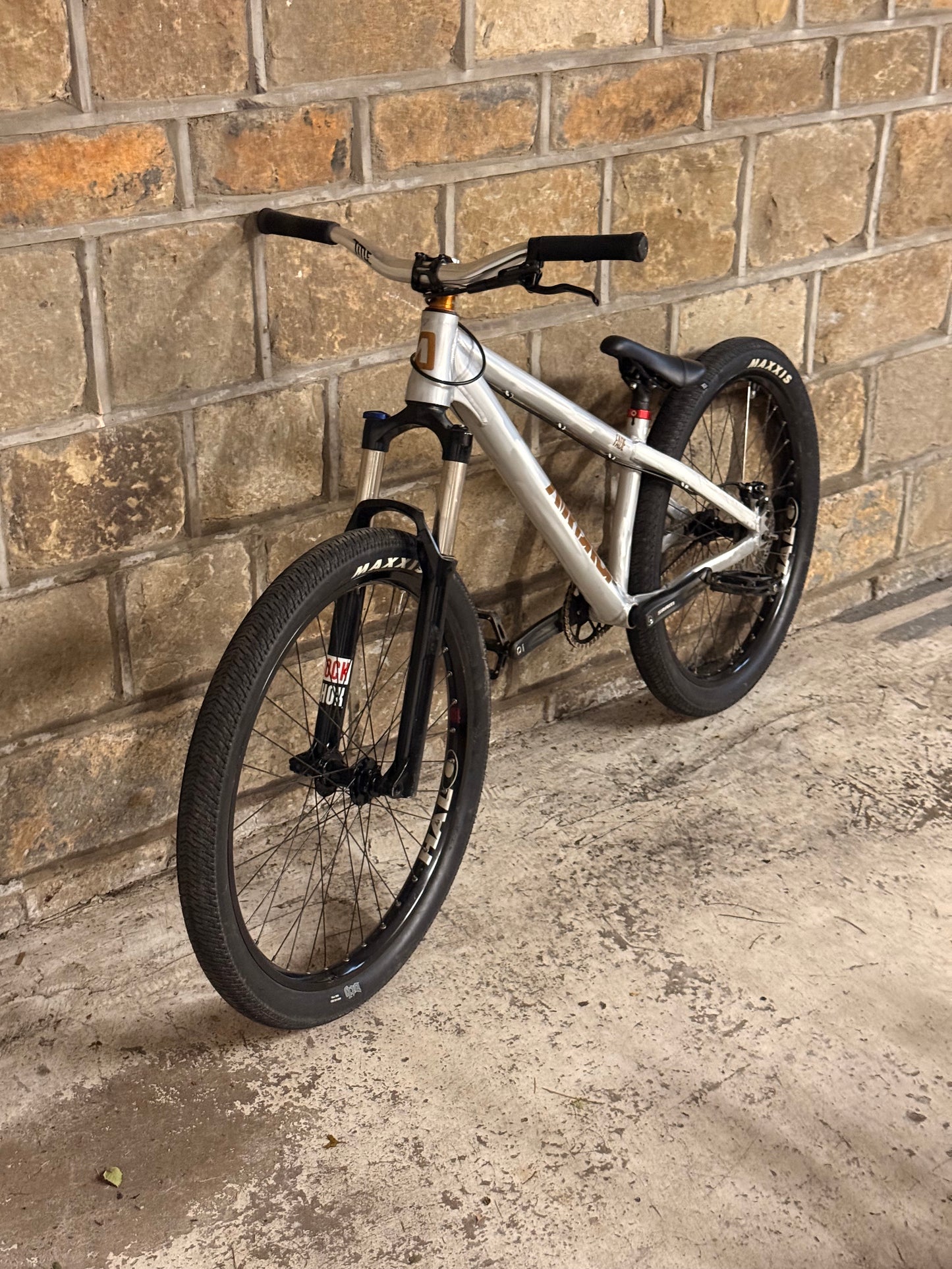 Custom Airdrop Fade Dirt Jump Bike 26”