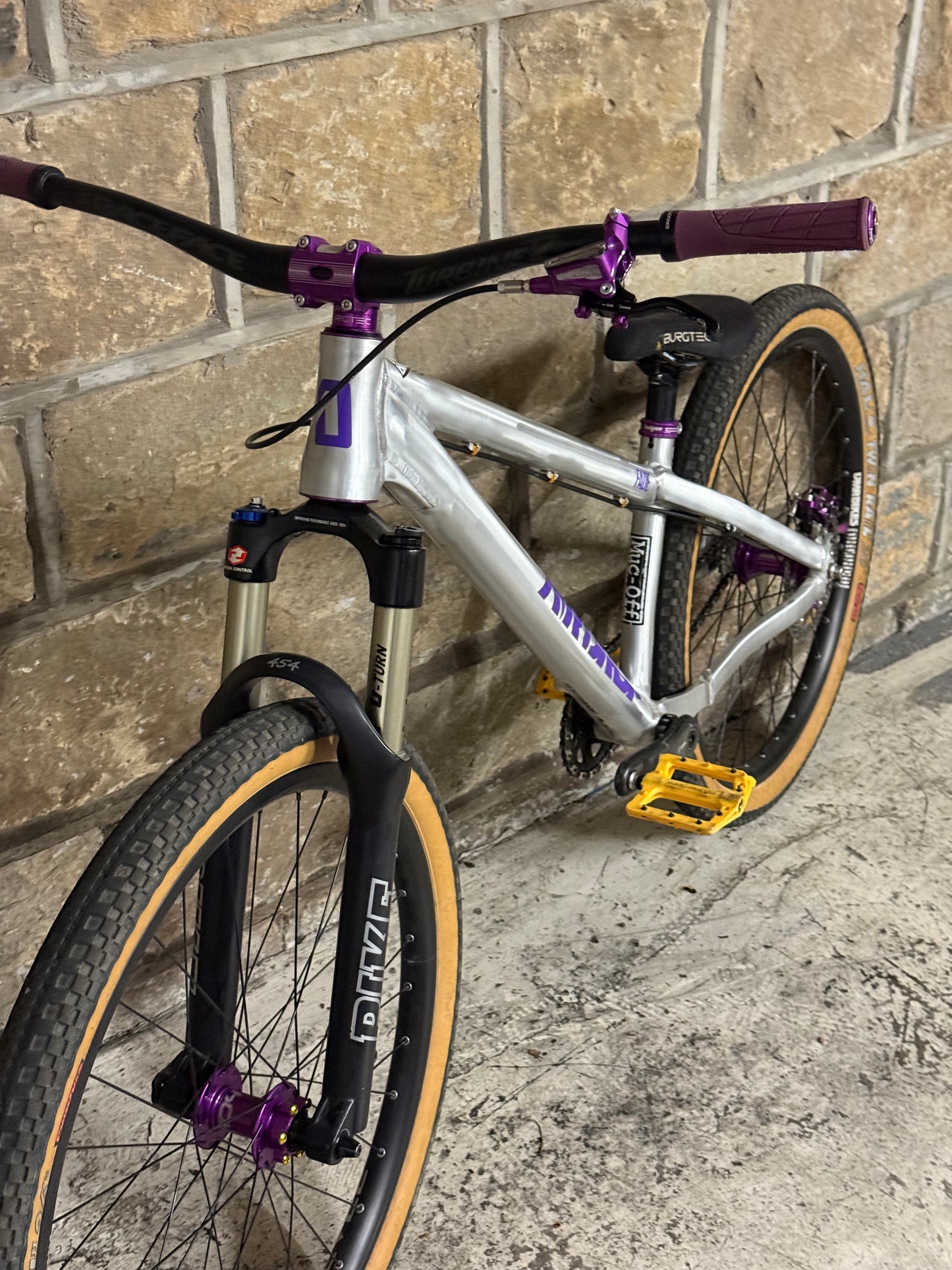 Custom Airdrop Fade Dirt Jump Bike 26”