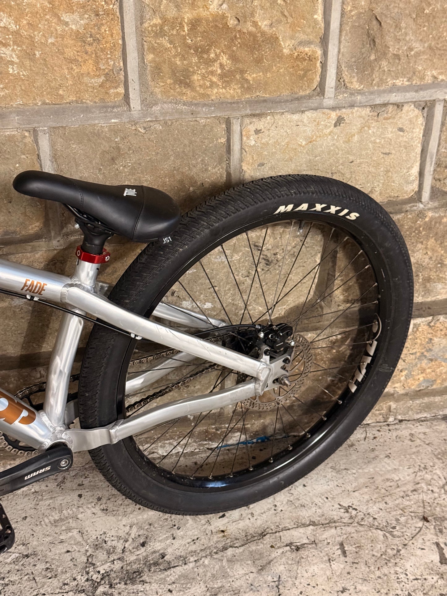 Custom Airdrop Fade Dirt Jump Bike 26”