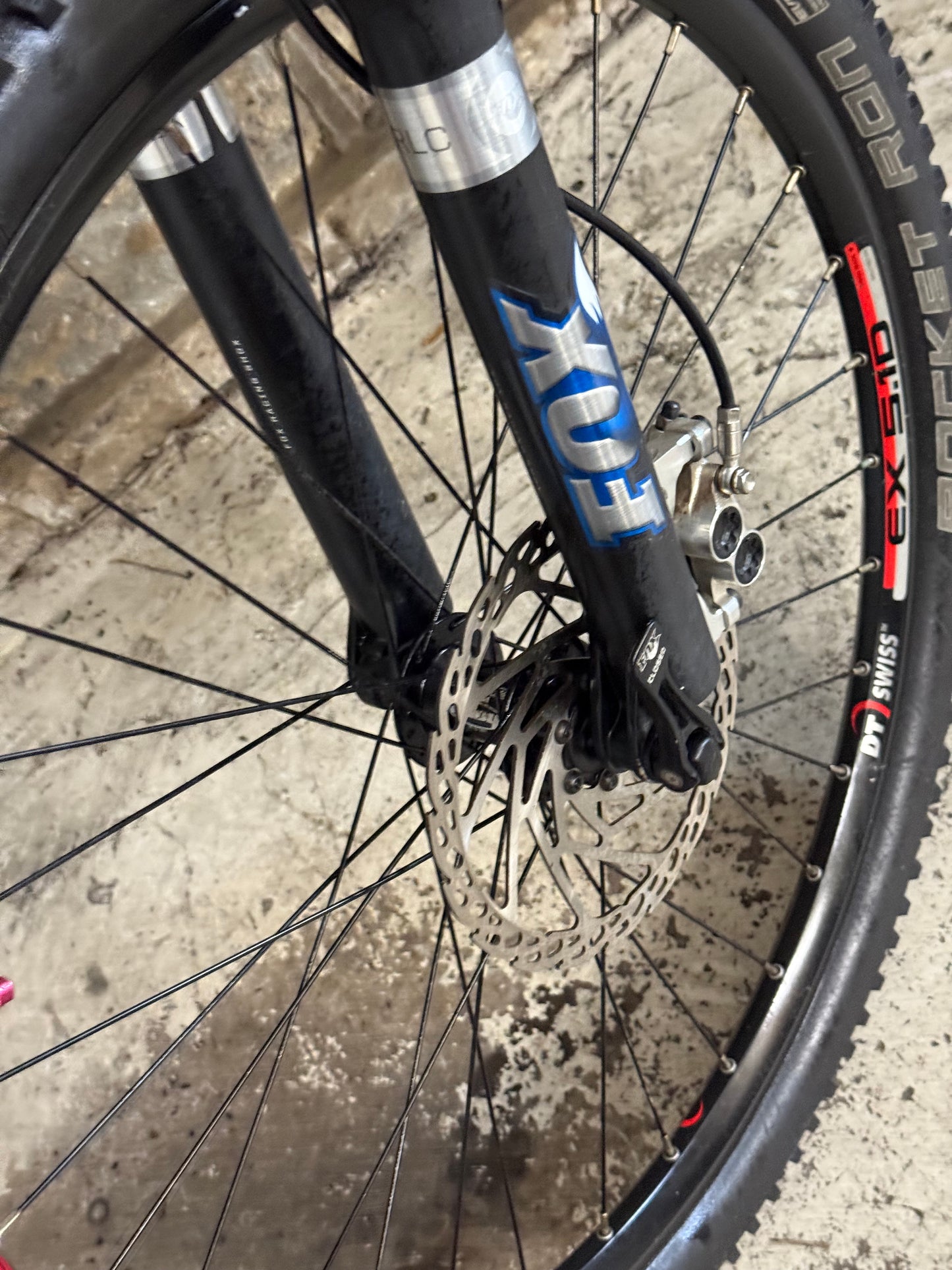 Custom Santa Cruz Chameleon Mountain Bike 26”