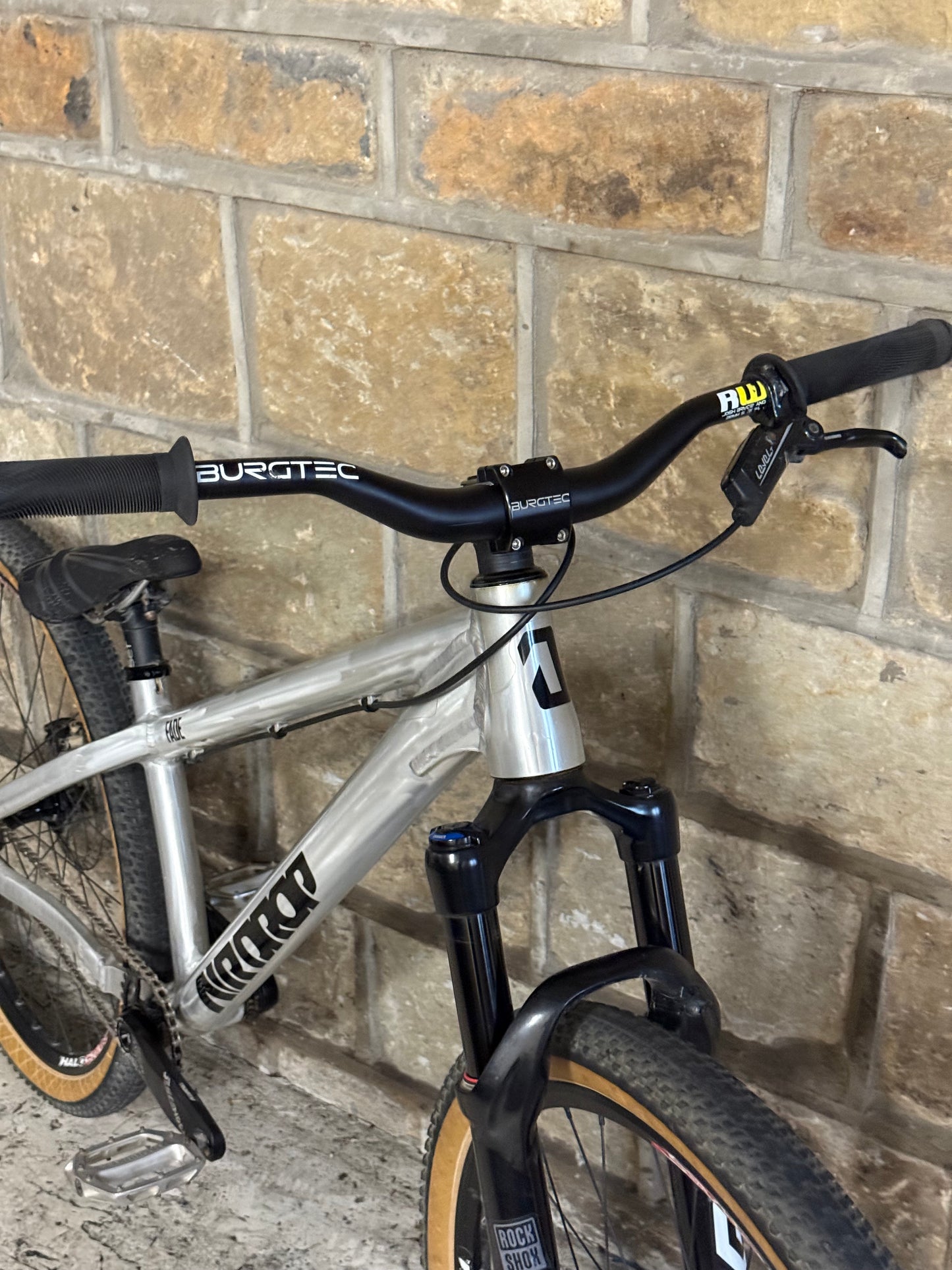 Custom Airdrop Fade Dirt Jump Bike 26”