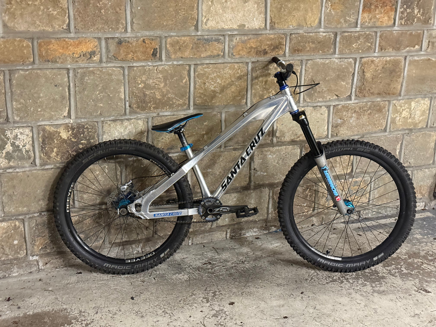 Custom Santa Cruz Dirt Jump Bike 26' (RRP £2500)