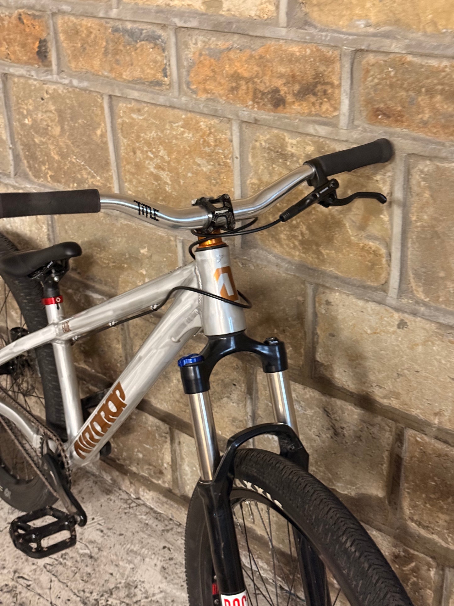 Custom Airdrop Fade Dirt Jump Bike 26”