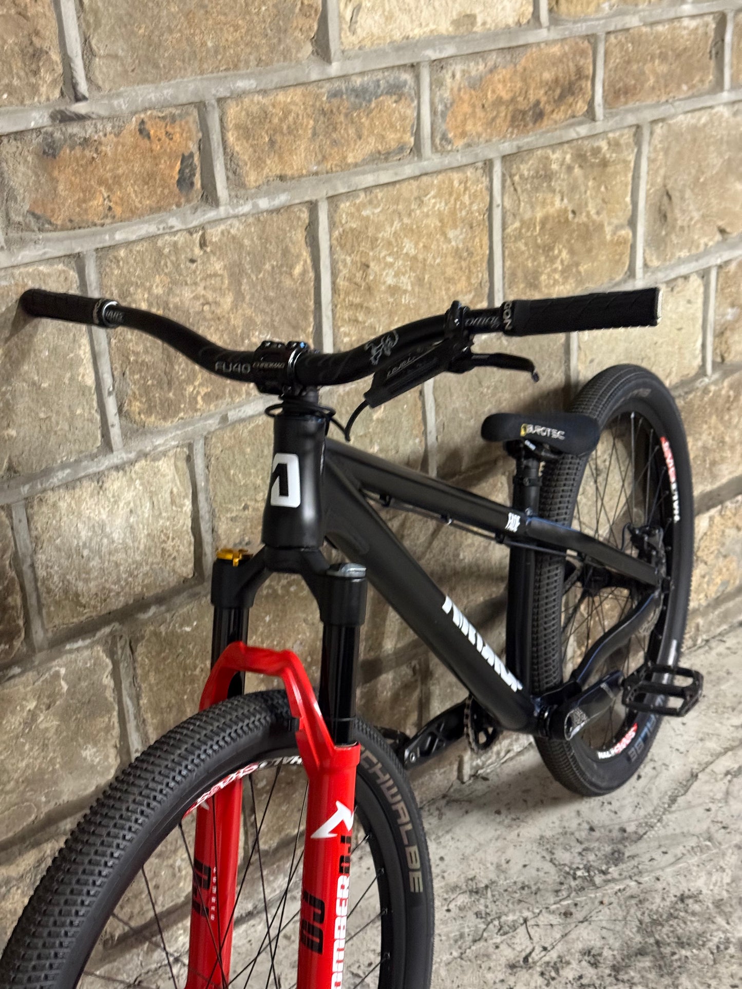 Custom Airdrop Fade Dirt Jump Bike 26”