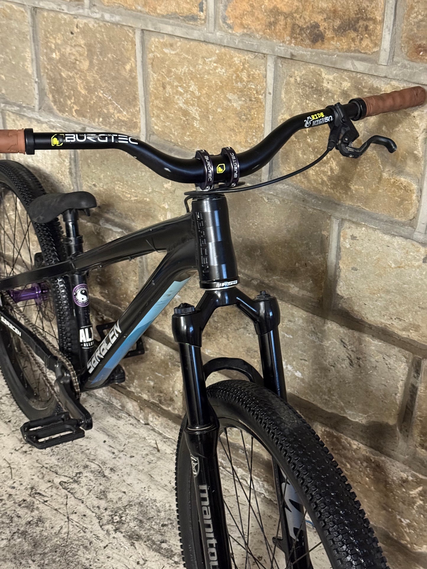 Custom Saracen Dirt Jump Bike 26”