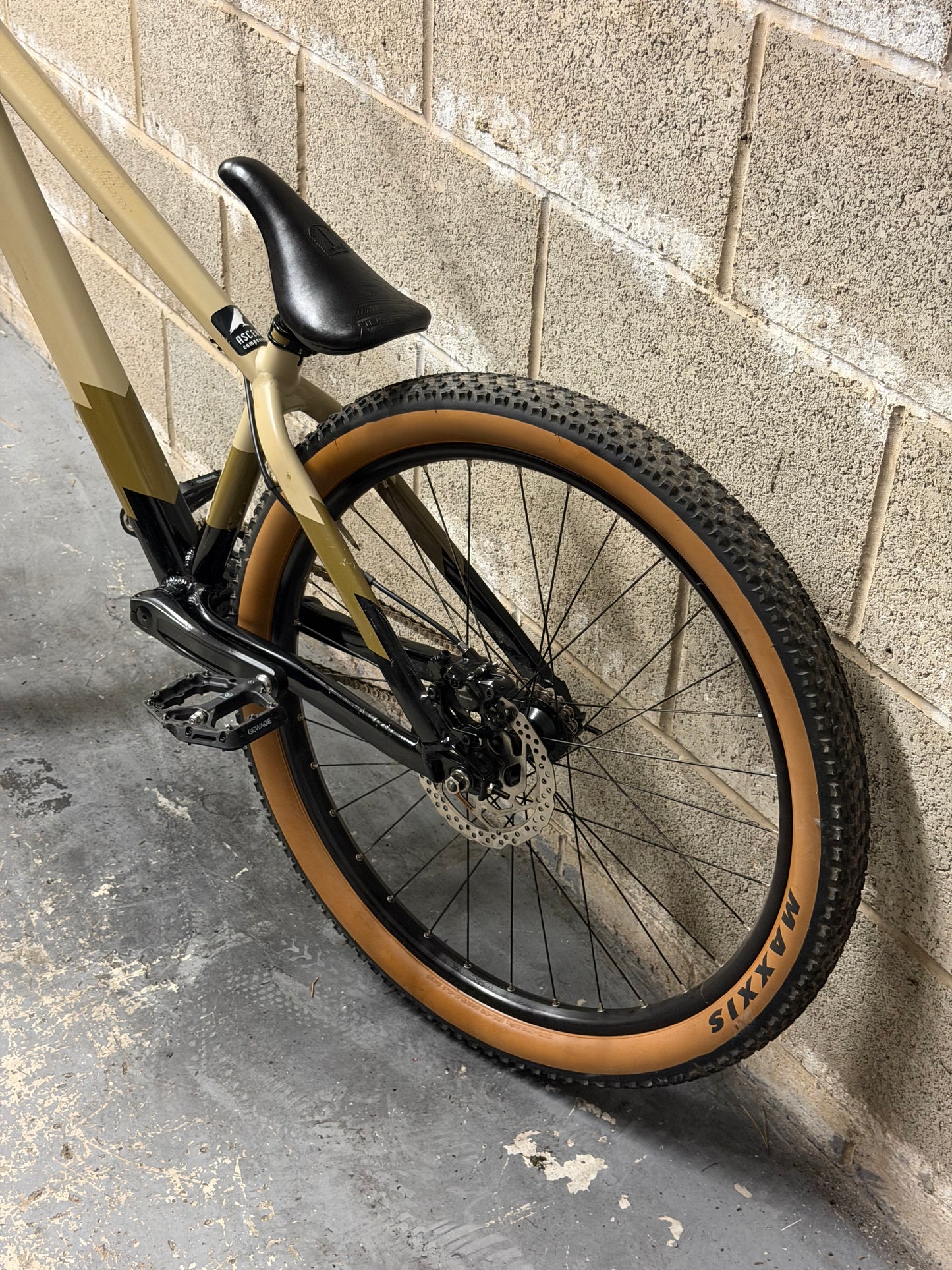 Custom Polygon Trid Dirt Jump Bike 26”
