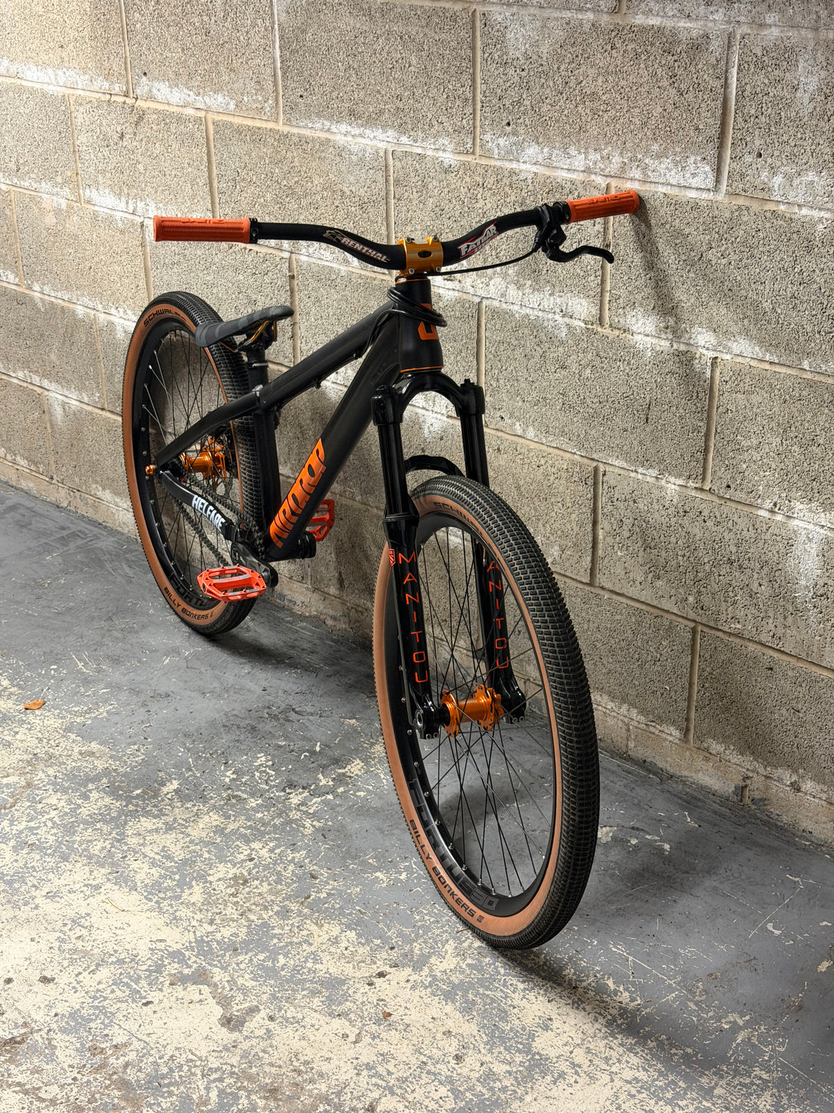 Custom Airdrop Fade Dirt Jump Bike 26”