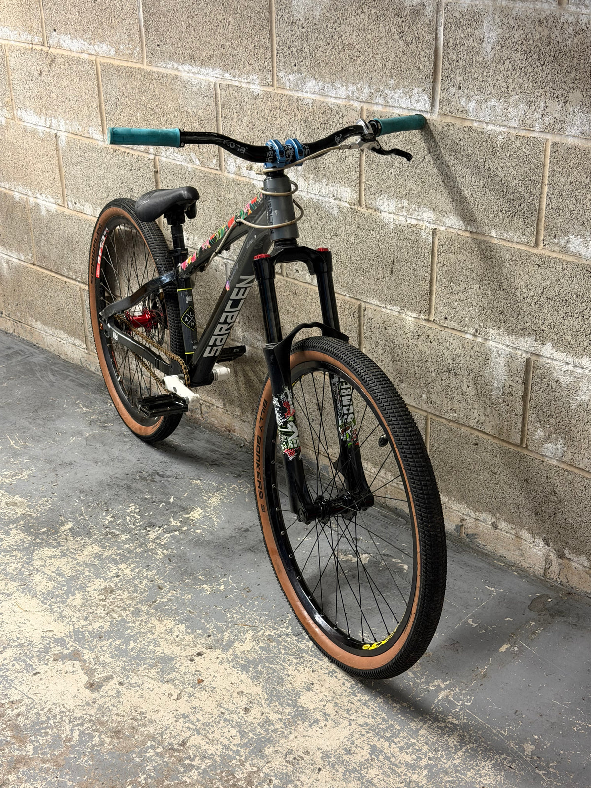 Custom Saracen Dirt Jump Bike 26”