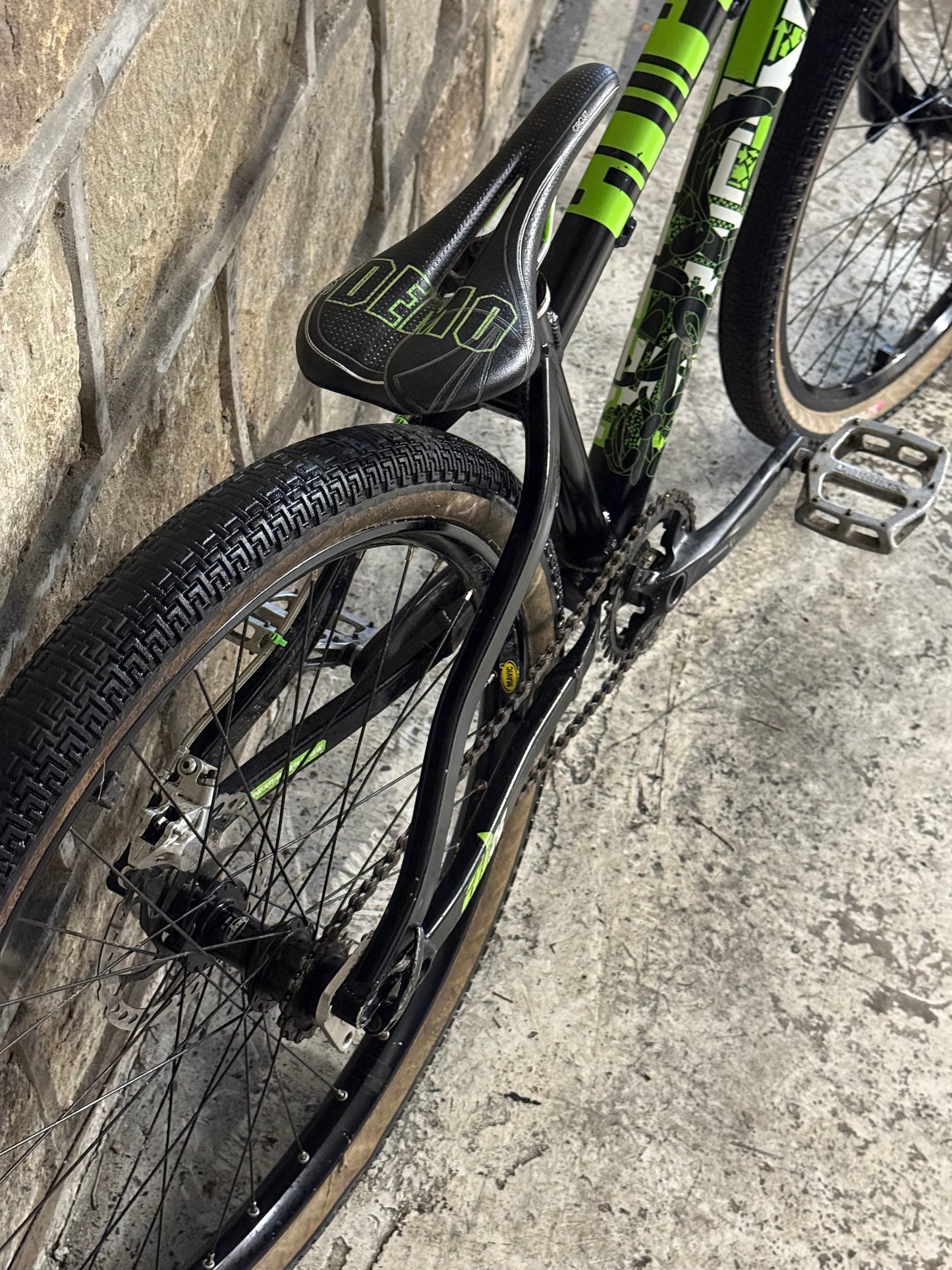Custom Saracen Dirt Jump Bike 26”