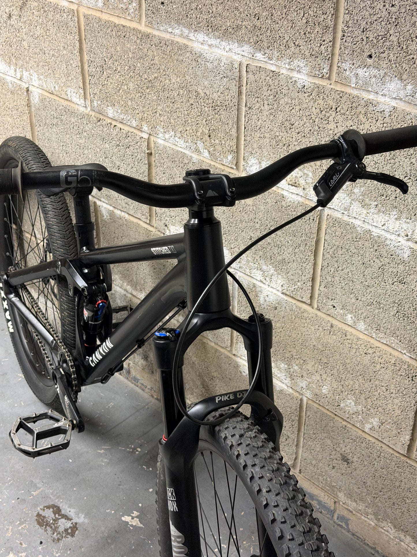 Custom Canyon Stitched 720 Slopestyle Dirt Jump Bike 26”