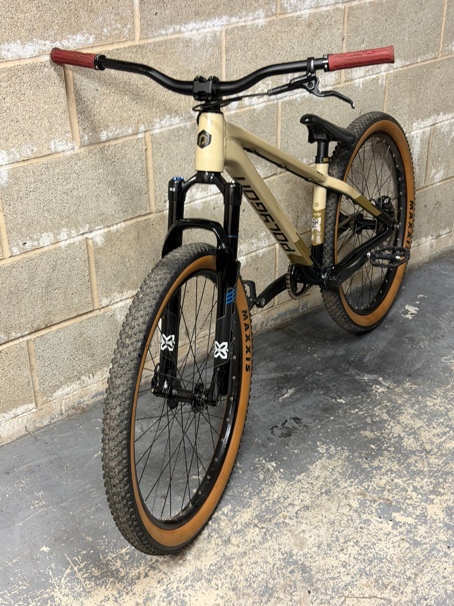 Custom Polygon Trid Dirt Jump Bike 26”