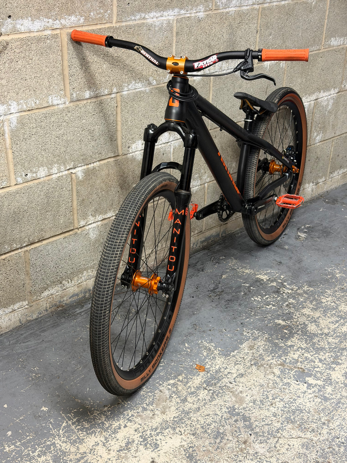 Custom Airdrop Fade Dirt Jump Bike 26”