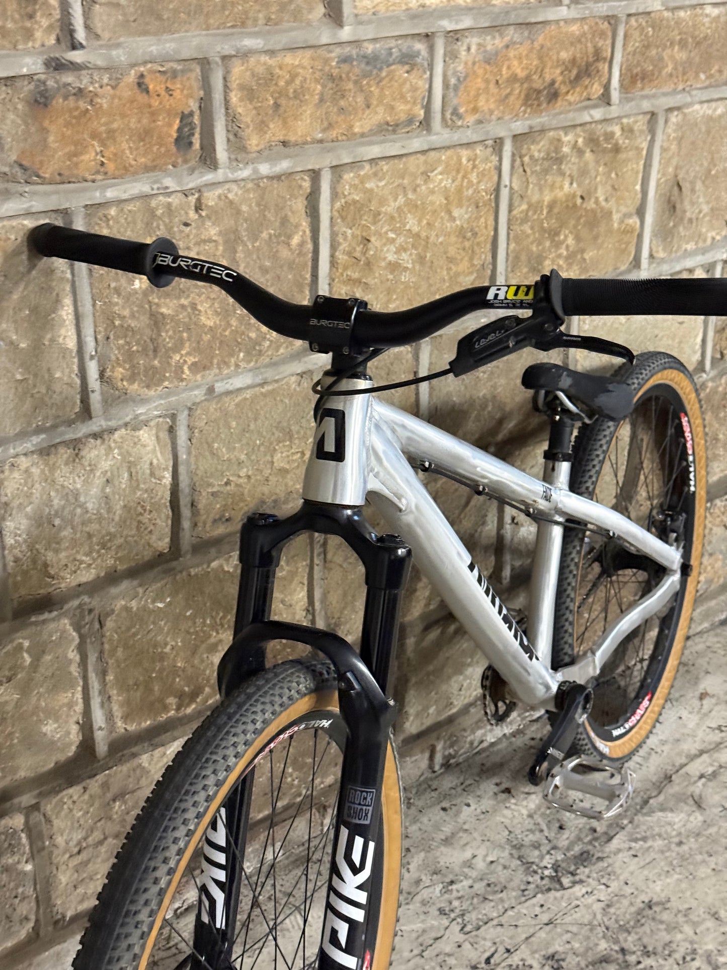 Custom Airdrop Fade Dirt Jump Bike 26”
