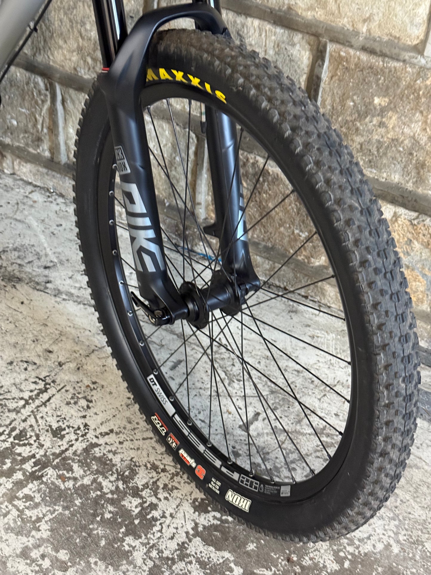 Custom Canyon Stitched 720 Slopestyle Dirt Jump Bike 26”