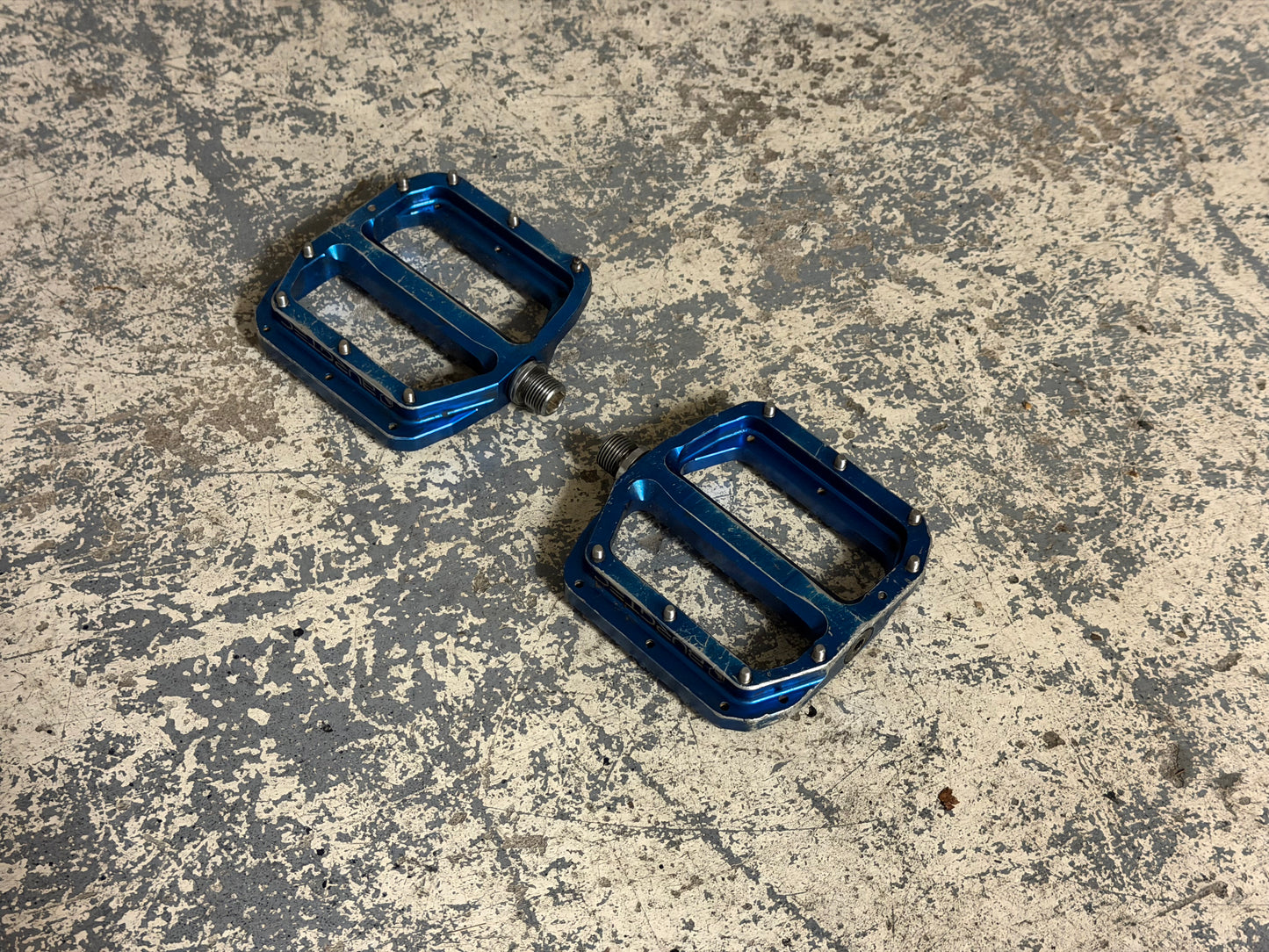 Burgtec Penthouse Pedals Blue RRP £140