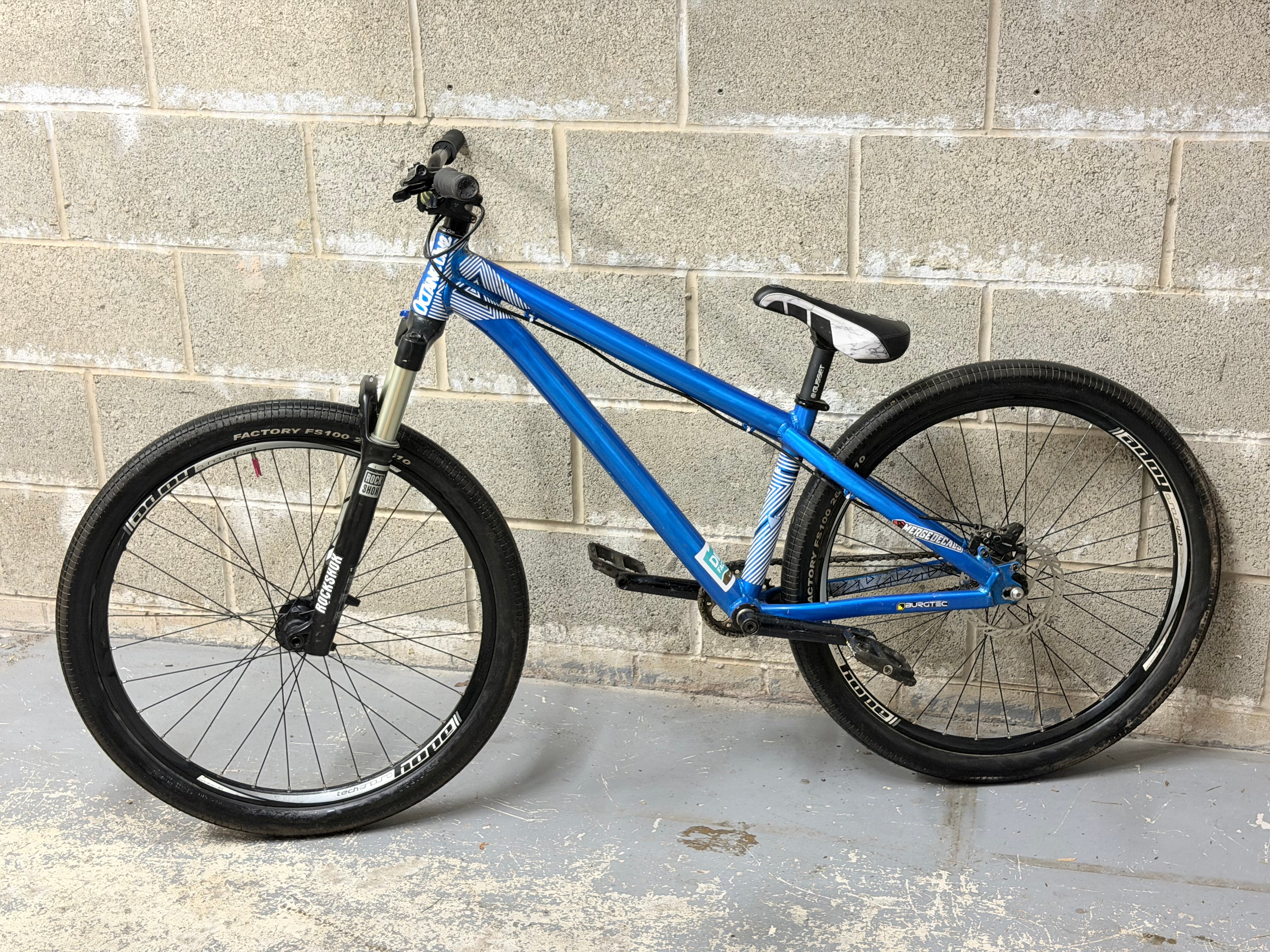 Custom Octane One Dirt Jump Bike 26” – CustomMTB.co.uk