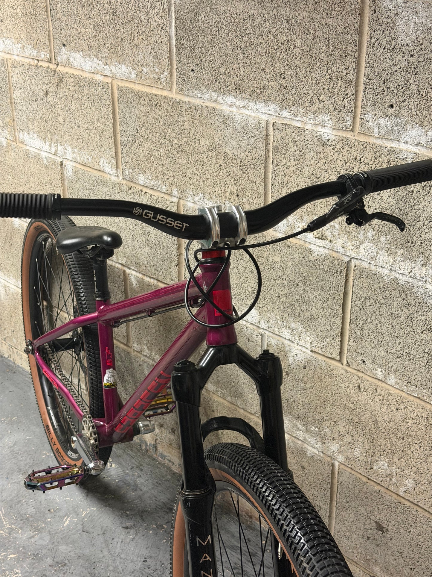 Custom Saracen Dirt Jump Bike 26”