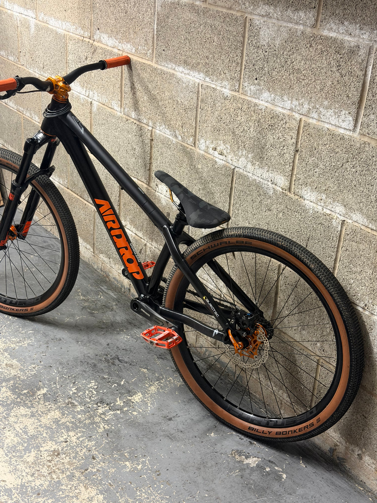 Custom Airdrop Fade Dirt Jump Bike 26”