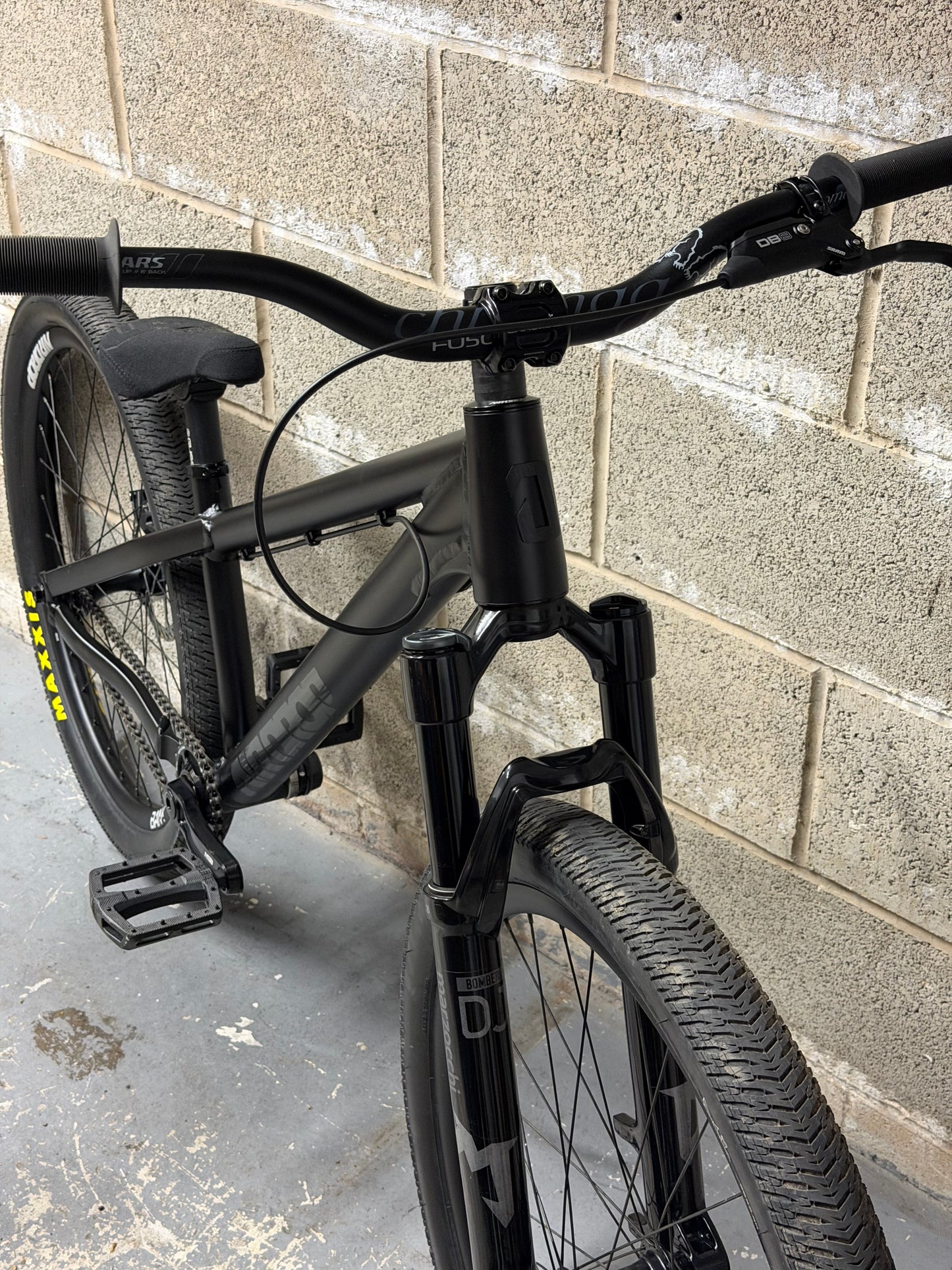 Airdrop Fade Stealth Series Ltd Edition Dirt Jump Bike 26”