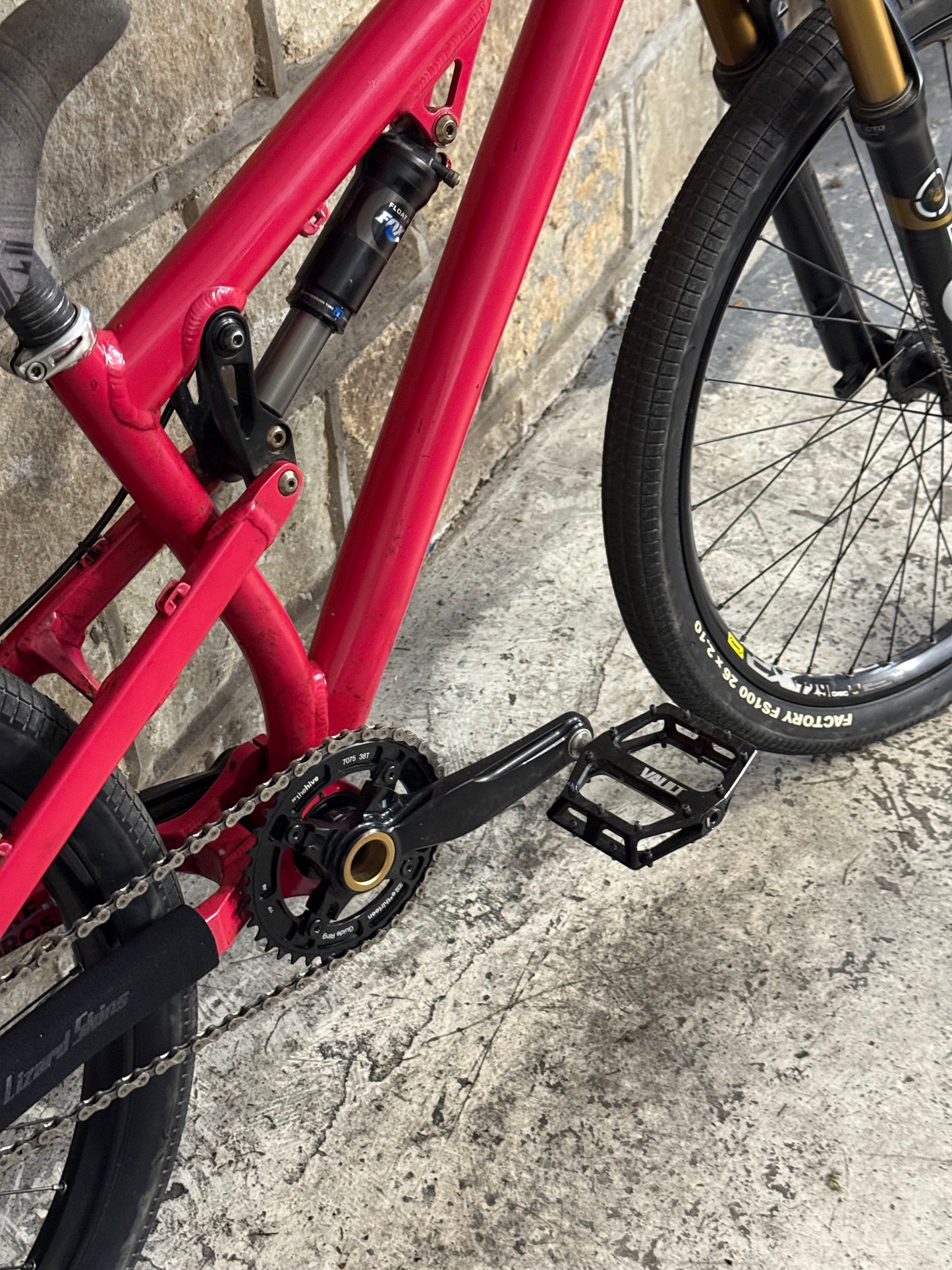 Custom Commencal Slopestyle Dirt Jump Bike 26”