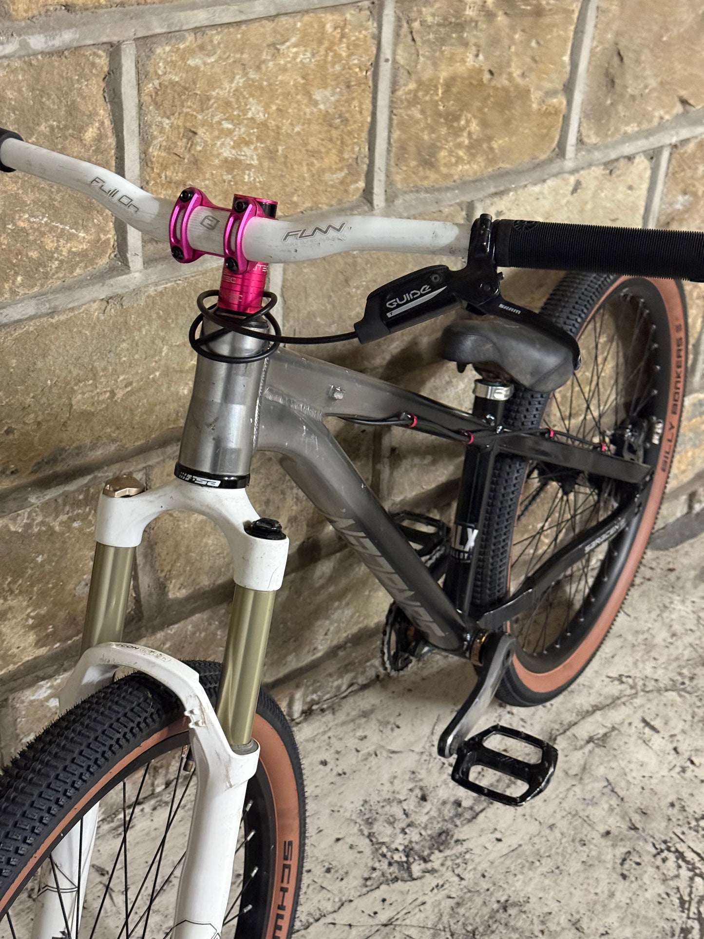 Custom Saracen Dirt Jump Bike 26”