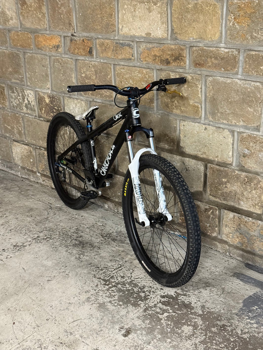 Custom Cannondale Dirt Jump Bike 26”