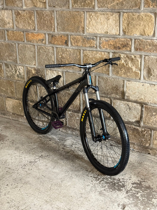 Custom Canyon Stitched Dirt Jump Bike 26' (RRP £1600)