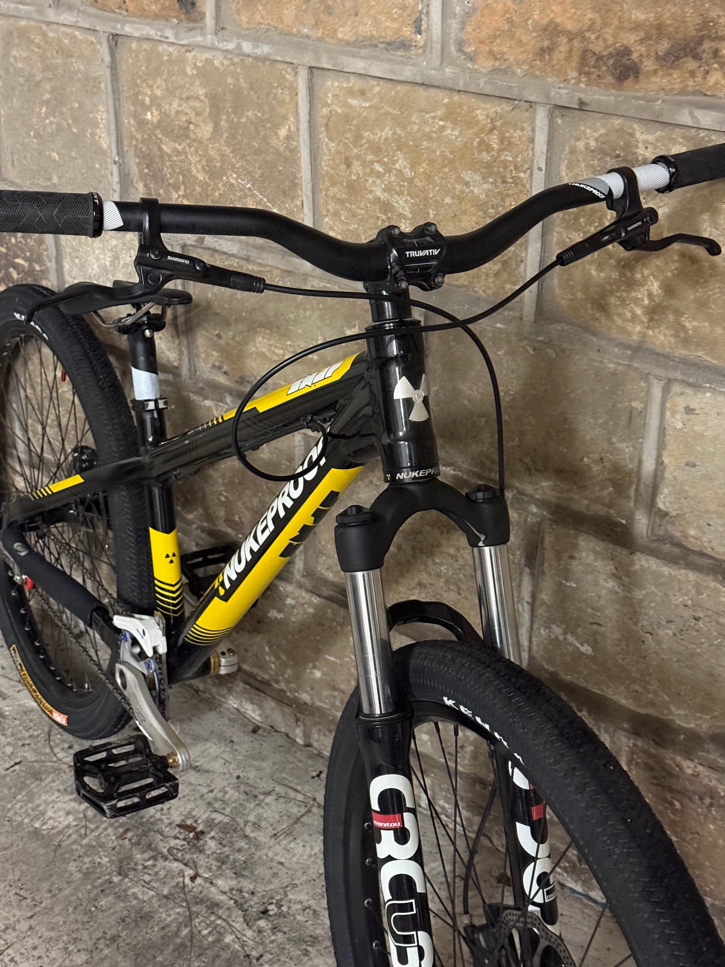 Custom Nukeproof Dirt Jump Bike 26' (RRP £2000)