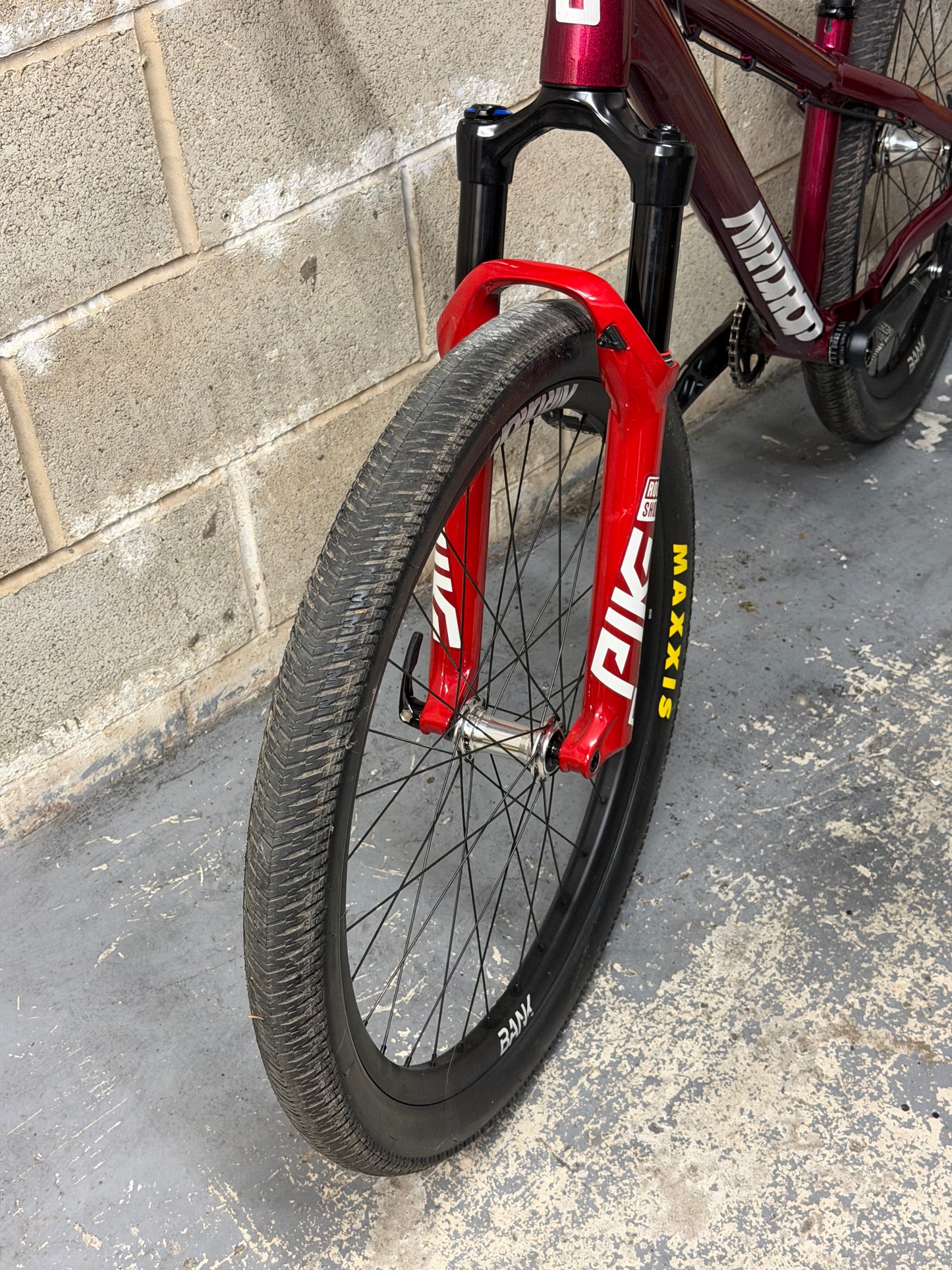 Custom Airdrop Fade Dirt Jump Bike 26”