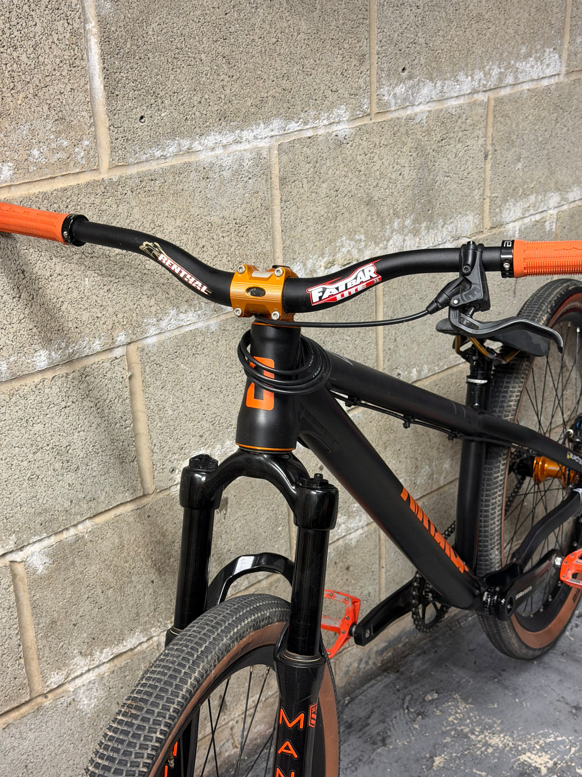 Custom Airdrop Fade Dirt Jump Bike 26”