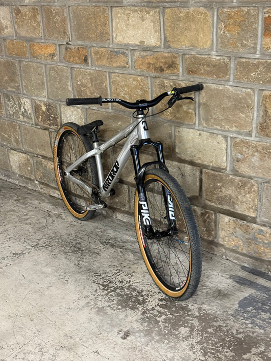 Custom Airdrop Fade Dirt Jump Bike 26”