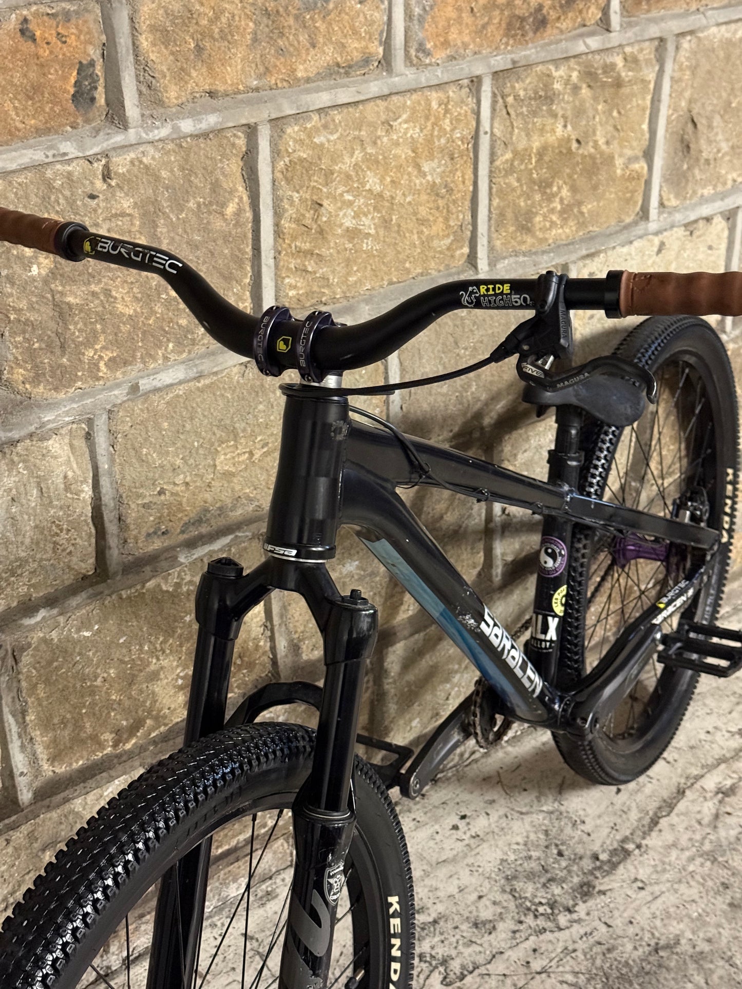 Custom Saracen Dirt Jump Bike 26”
