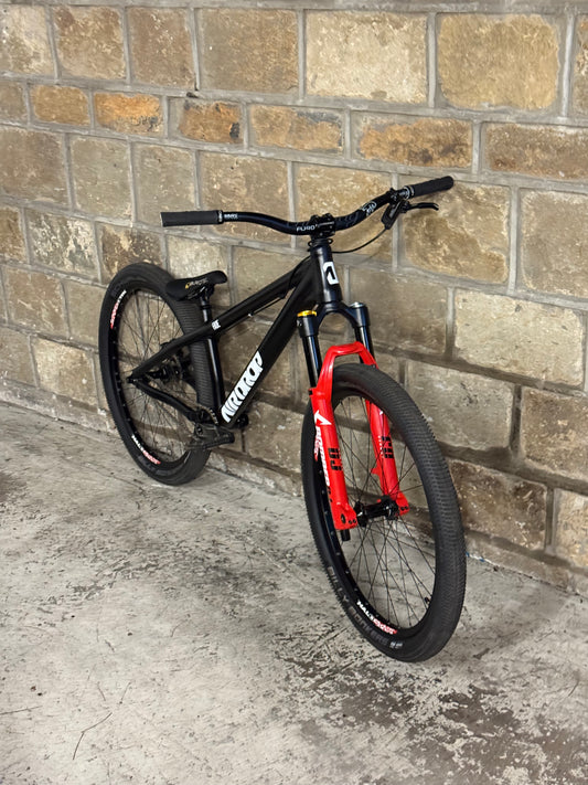 Custom Airdrop Fade Dirt Jump Bike 26”
