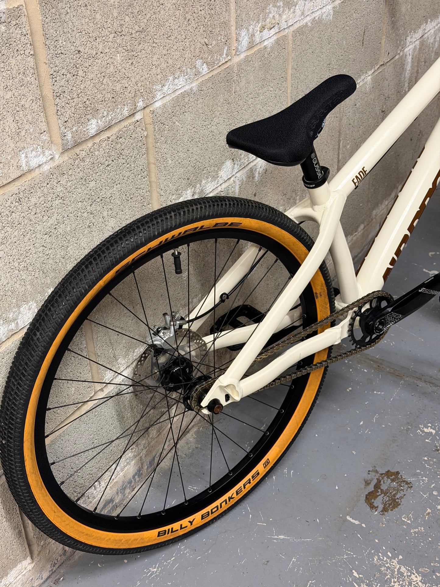 Airdrop Fade Dirt Jump Bike 26”