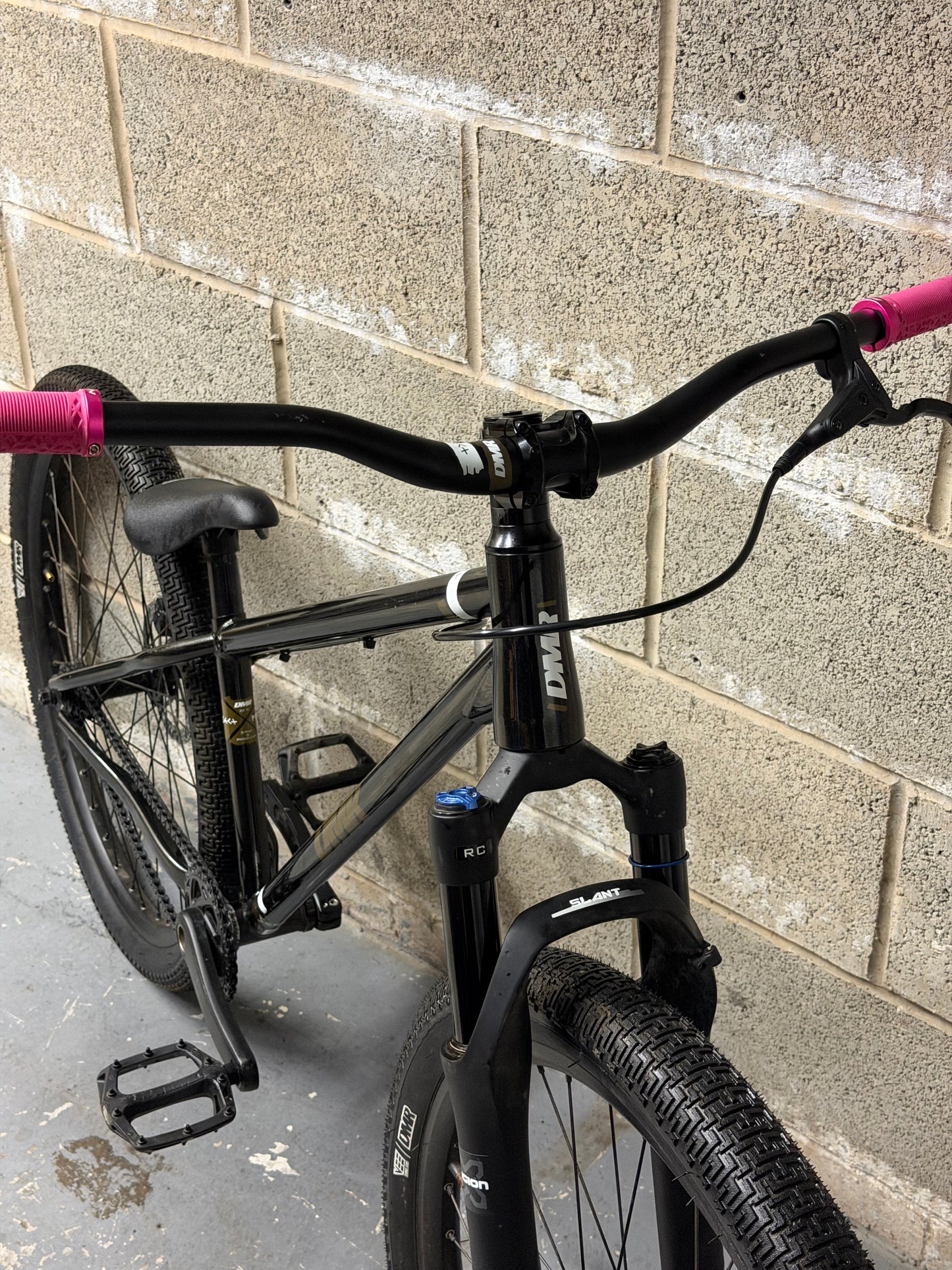 DMR Sect Pro Dirt Jump Bike 26”