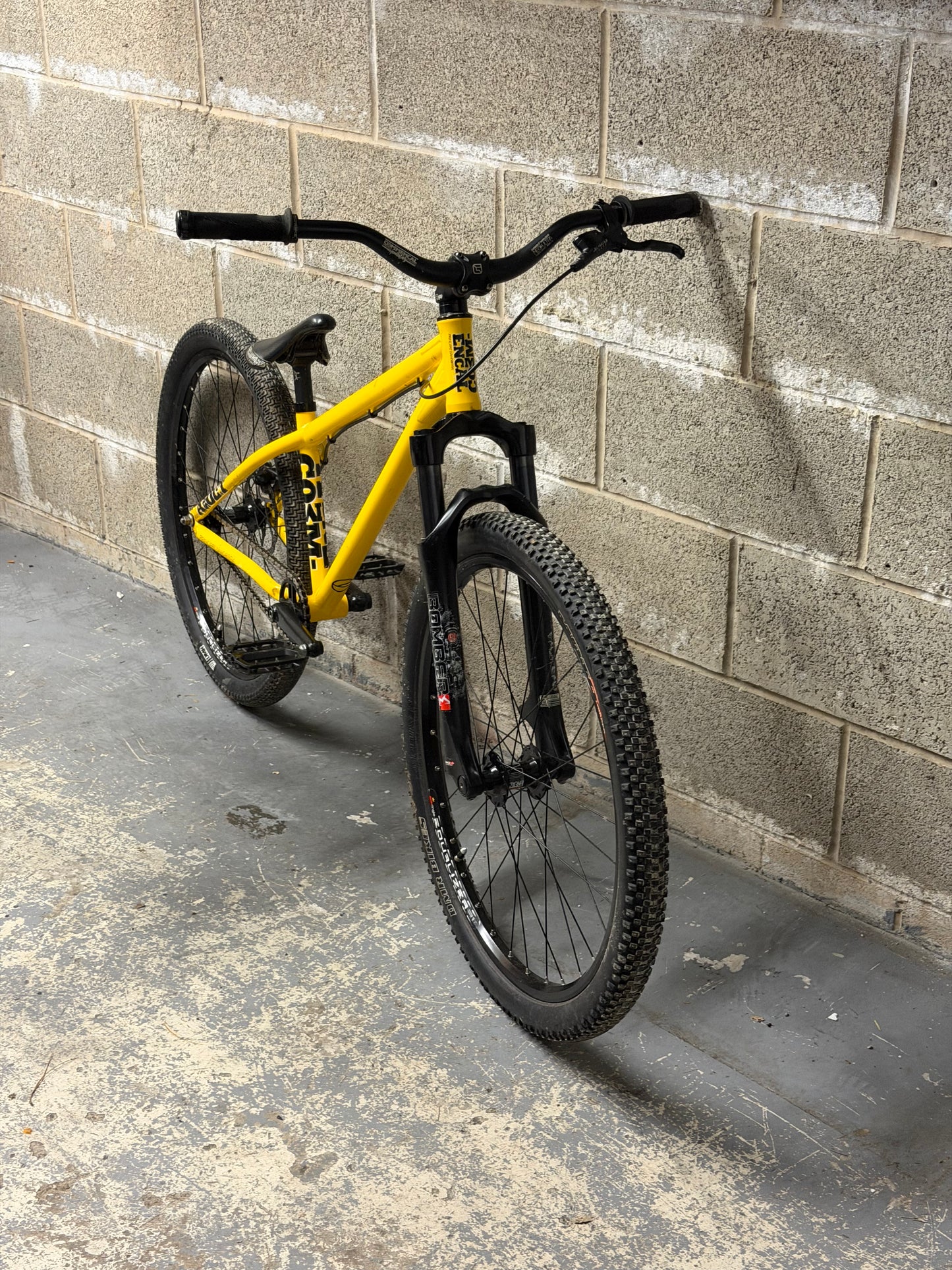 Custom Commencal Dirt Jump Bike 26”