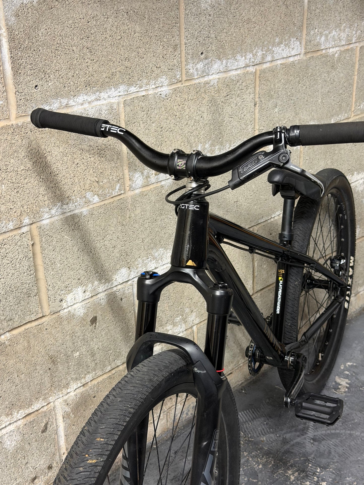 Custom Canyon Stitched 360 Dirt Jump Bike 26”