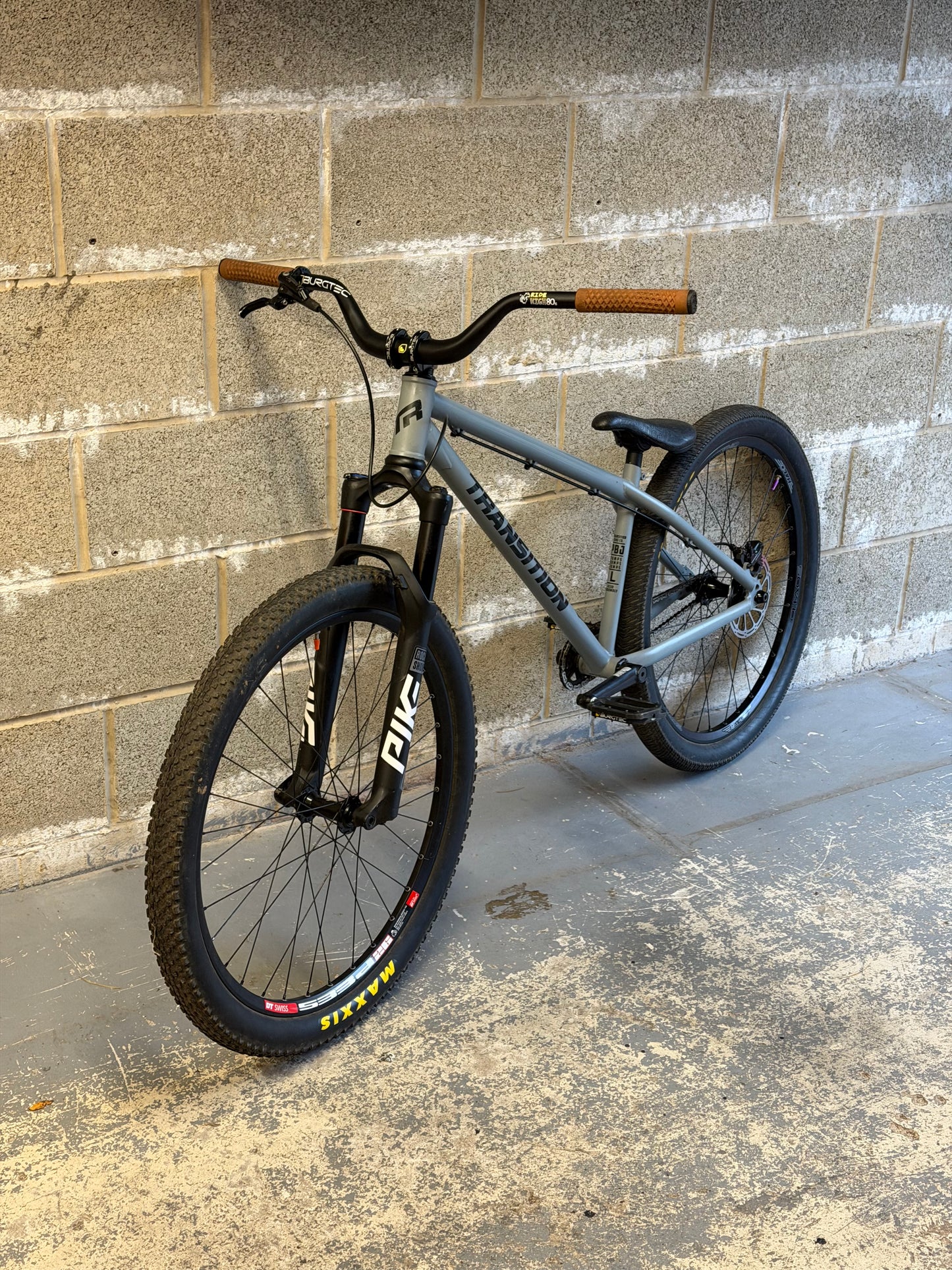 Transition PBJ Custom Dirt Jump Bike 26”