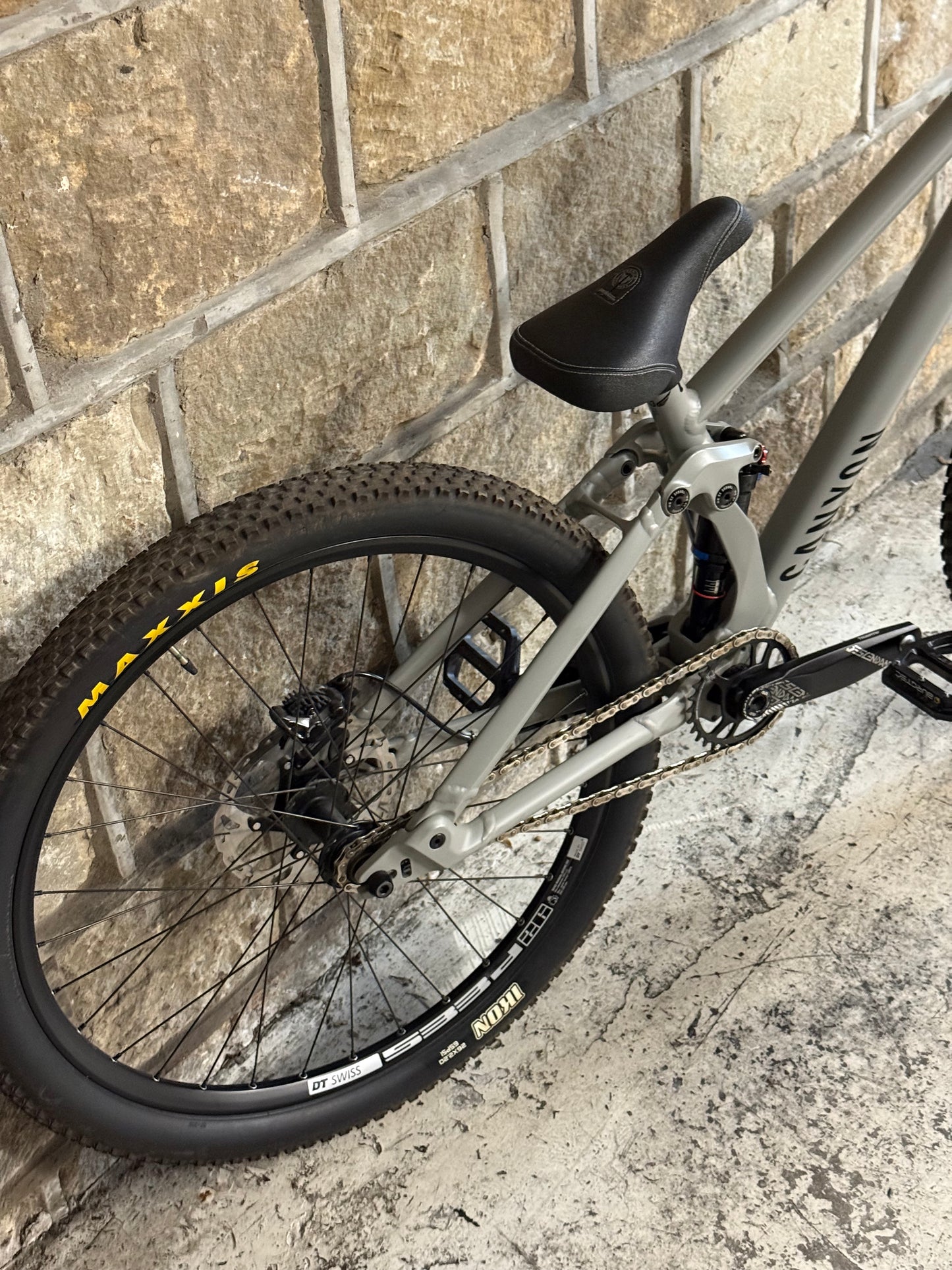 Custom Canyon Stitched 720 Slopestyle Dirt Jump Bike 26”