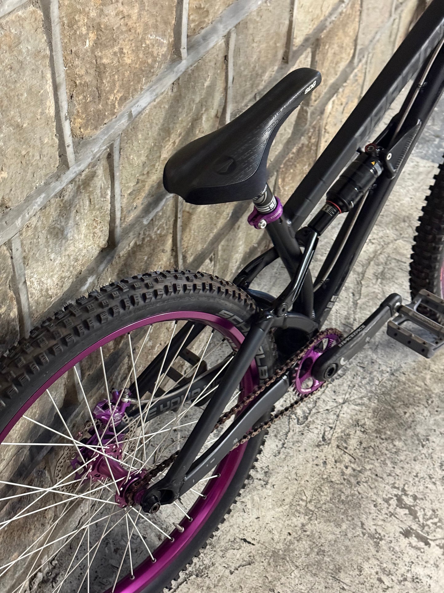 Dartmoor Shine Custom Slopestyle Dirt Jump Bike 26”