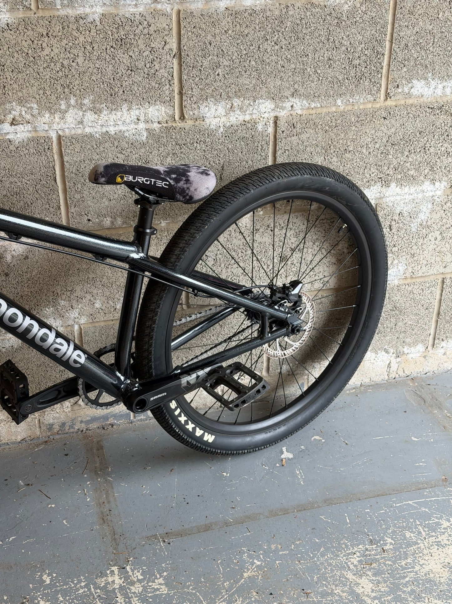 Custom Cannondale Dave Dirt Jump Bike 26”