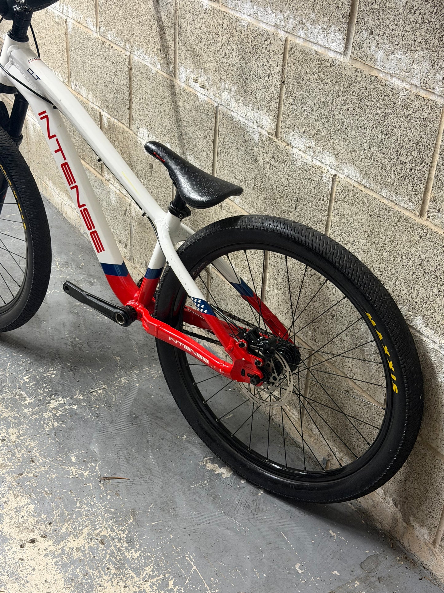 Intense DJ Dirt Jump Bike 26”