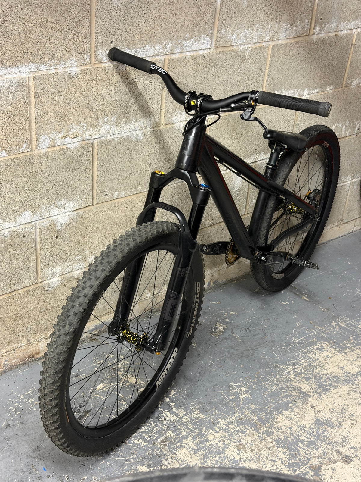 Custom Airdrop Fade Ohlins Dirt Jump Bike 26”
